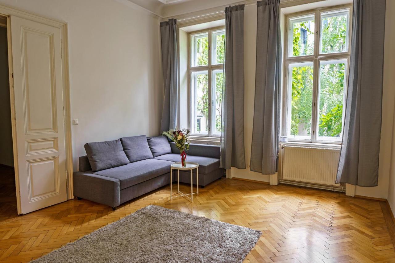 Living - Sensengasse Apartment
