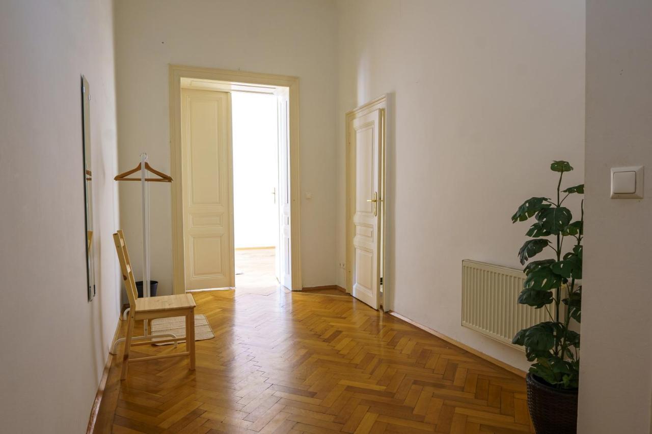 Living - Sensengasse Apartment